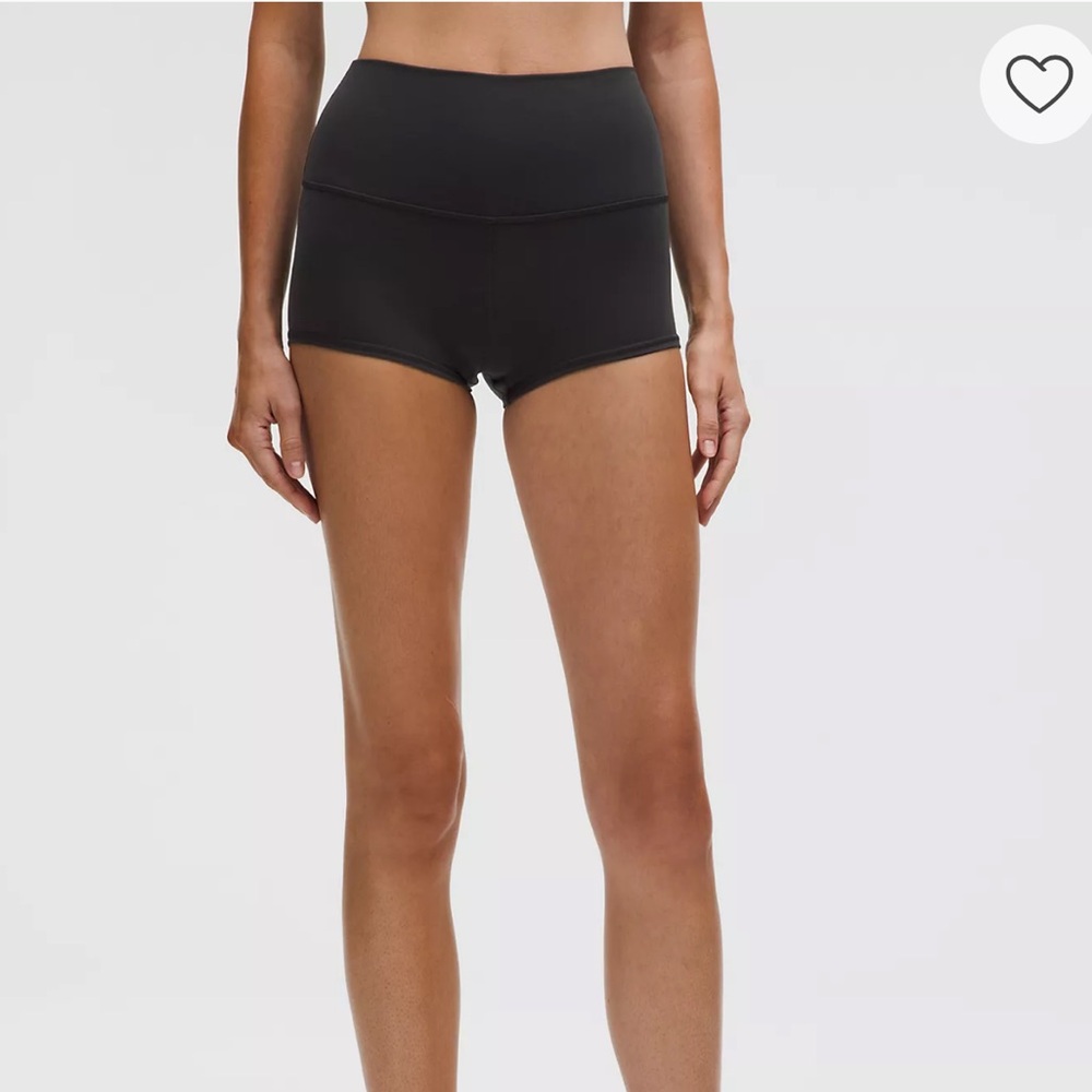 Lululemon Wunder Train Shorts 2” Inseam Black Lifting Yoga Gym High Rise Size 4
